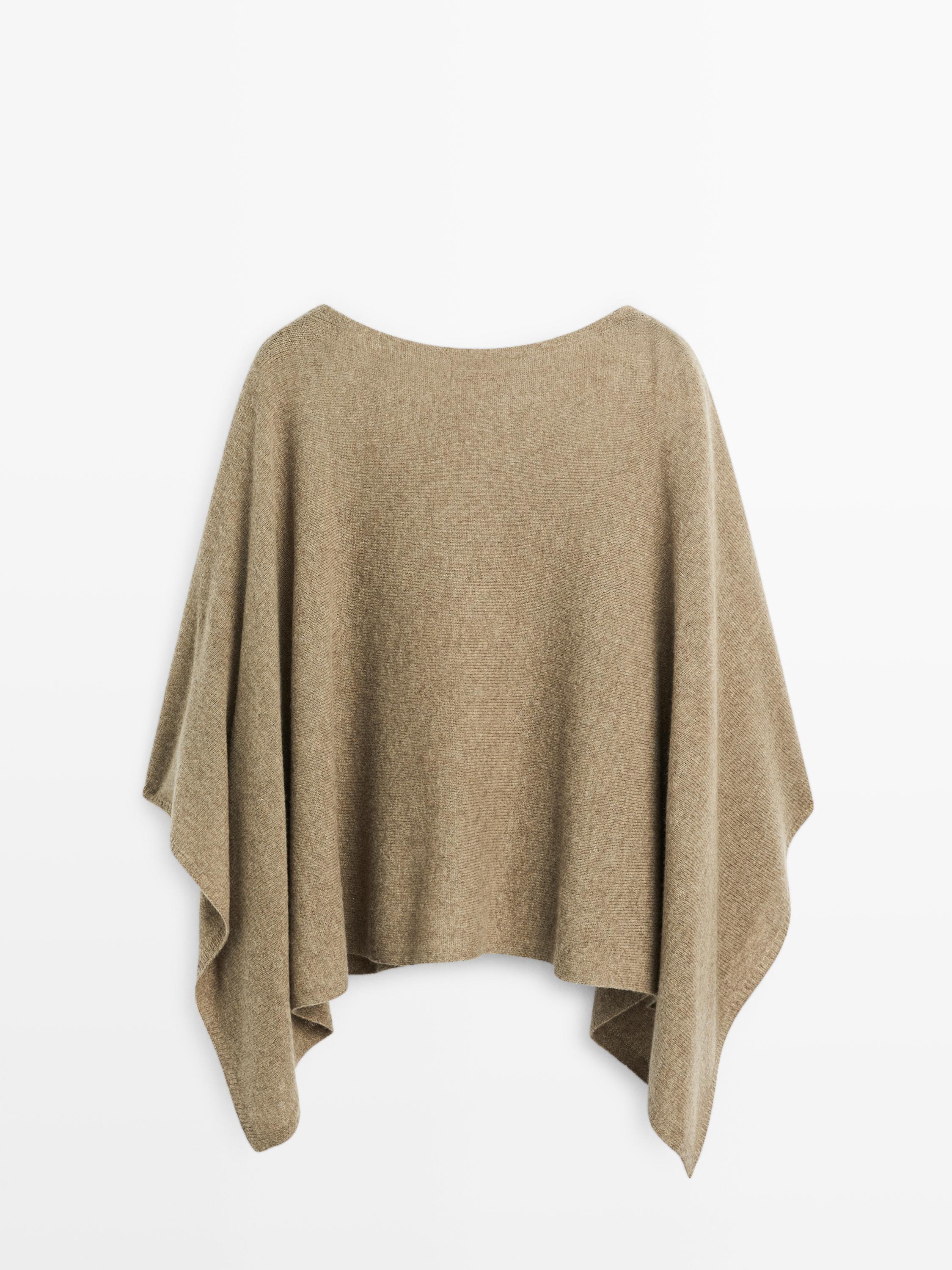 Cape asymétrique en maille 100 % laine